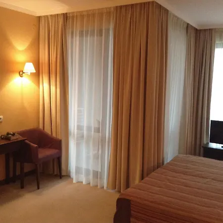 Sunny - Royal Солнечный берег