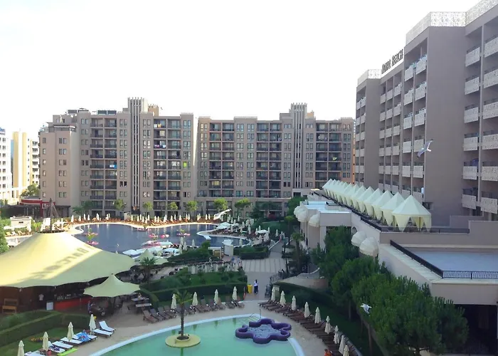 Sunny - Royal Апартаменты *